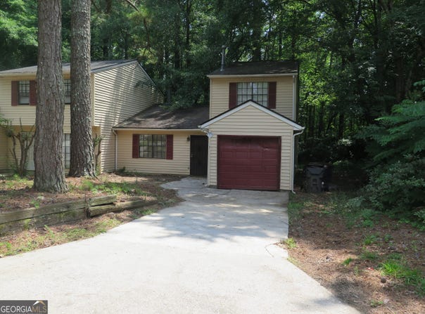 101 PineTree, Atlanta, GA 30349