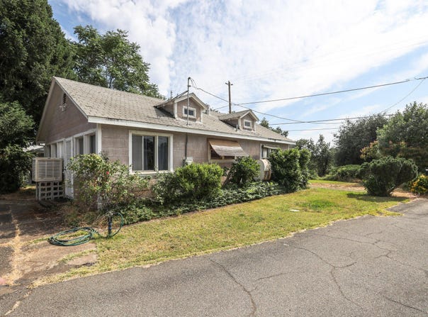 2873 Lowden Lane, Redding, CA 96002