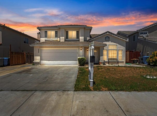730 Marseille DR, HOLLISTER, CA 95023