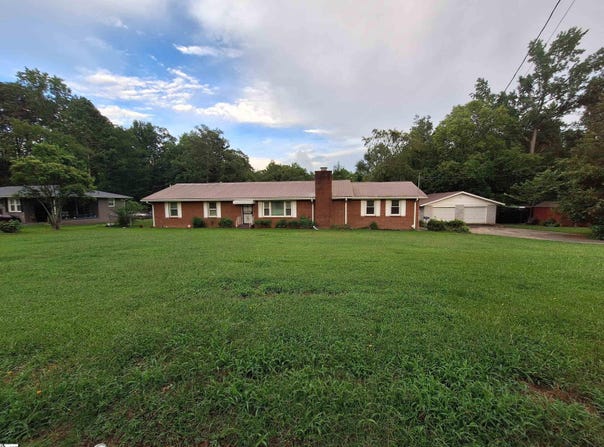 107 Pine Road, Laurens, SC 29360