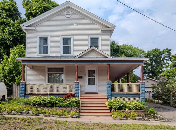 326 W bluff, Marquette, MI 49855