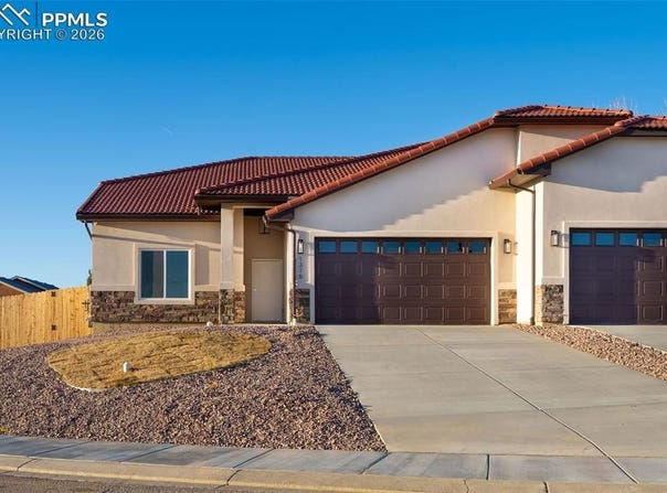 1316 Tierra Berienda, Pueblo, CO 81008