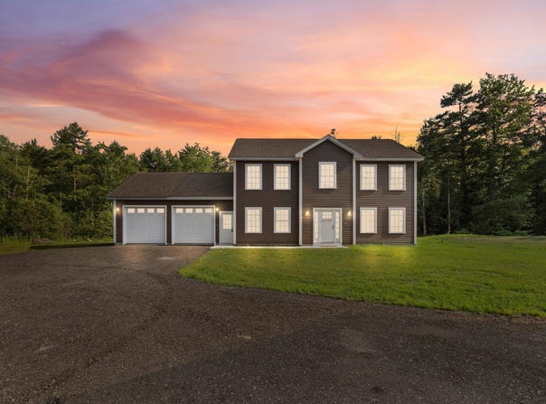 17 Coopers Trail, Arundel, ME 04046