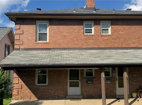 256 Pennsylvania Blvd, Mt Lebanon, PA 15228