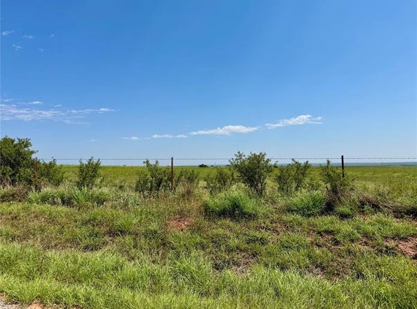 1970 E 905 Road, Hammon, OK 73650