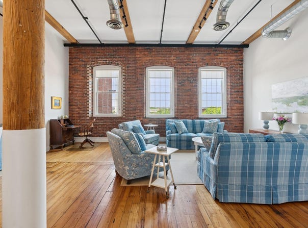 2 Main Street, Biddeford, ME 04005