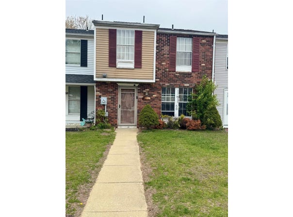 58 Vanderbilt Ct Ct, Sicklerville, NJ 08081