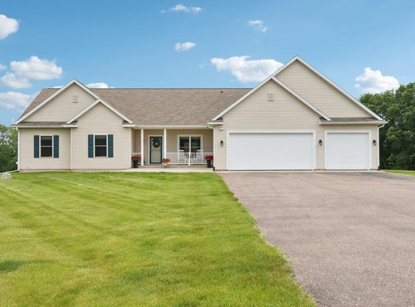 S4303 Excelsior Drive, Rock Springs, WI 53961-9781