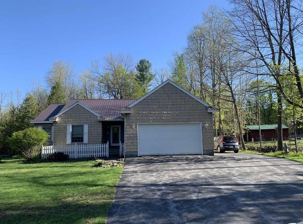 13 Brooks Bend Road, Plattsburgh, NY 12901