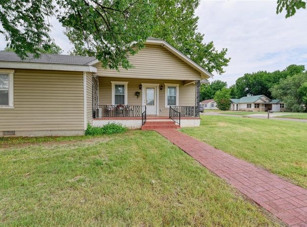 223 N Randall Avenue, Elk City, OK 73644