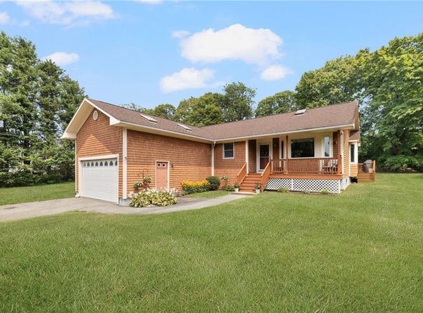 4 Wabasso Terrace, Middletown, RI 02842
