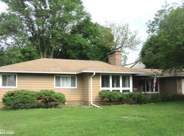 336 N. West  St., Forest City, IA 50436