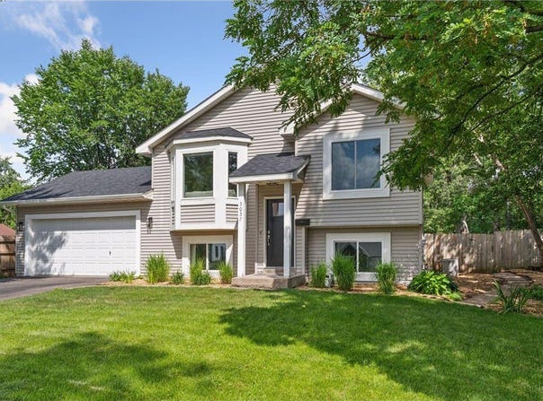 3037 Texas Avenue S, Saint Louis Park, MN 55426