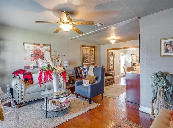 5812 Locke Avenue, Fort Worth, TX 76107
