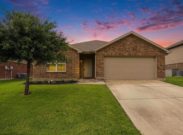 102 Williamsburg Court, Venus, TX 76084