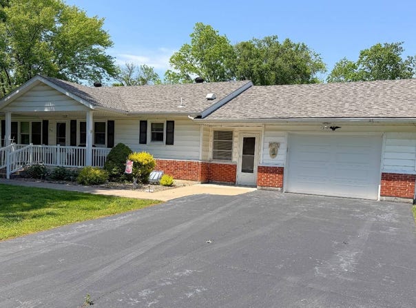 310 W 4th St, Salisbury, MO 65281