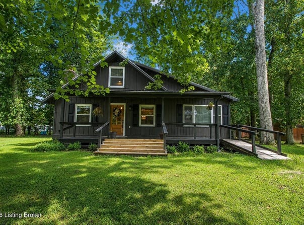 560 Swan Ct, Perry Park, KY 40363