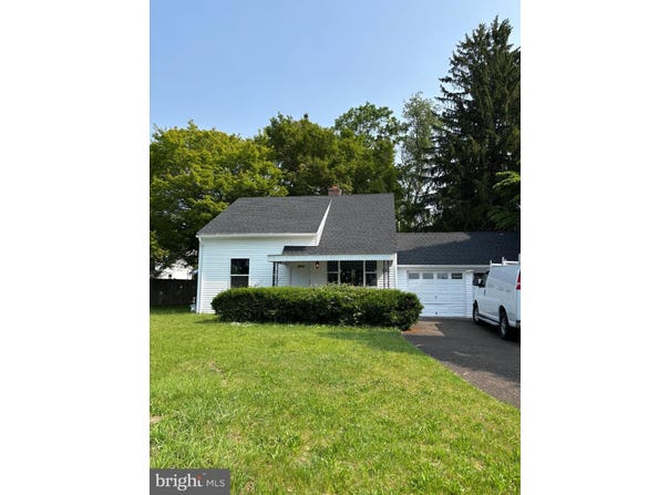 1972 COOLIDGE AVENUE, WILLOW GROVE, PA 19090