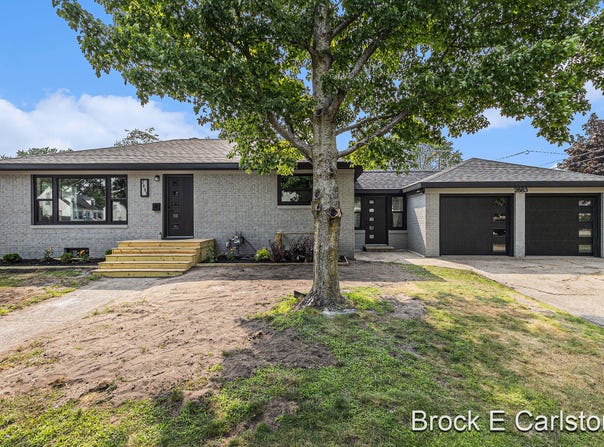 2883 Dawes Road, Muskegon, MI 49441