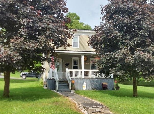 7472 East Street, Newport, NY 13416