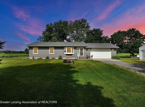3220 Meridian Road, Leslie, MI 49251