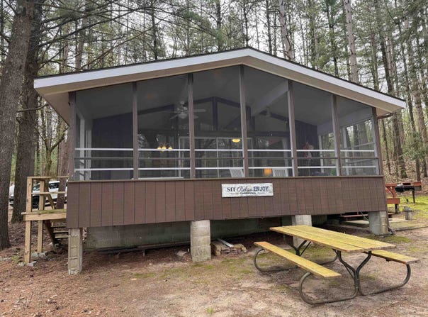 284 S Parker Lake Road, Oxford, WI 53952