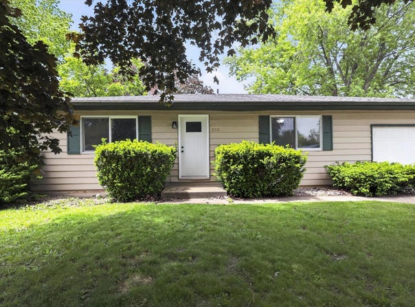 222 Greenwood Drive, La Porte, IN 46350