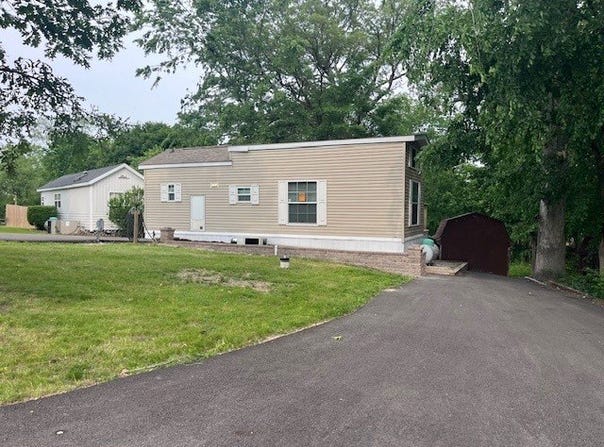 2795 E 28th Lot 1404 Road, Seneca, IL 61360