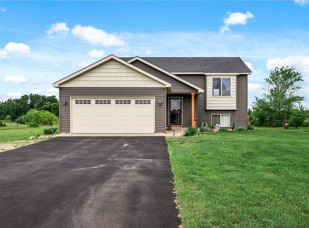 17098 110th Street SE, Becker Twp, MN 55308