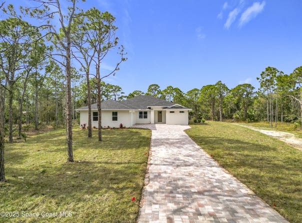 6110 Brabrook Avenue, Grant, FL 32949