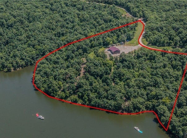26450 Eaglepoint Road, Barnett, MO 65011
