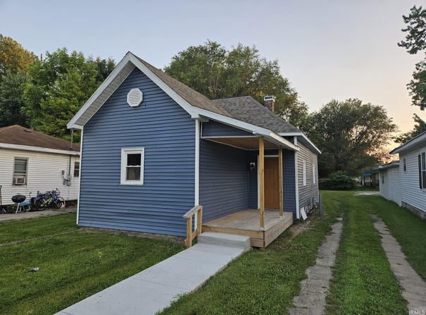 115 E Jefferson Avenue, Vincennes, IN 47591