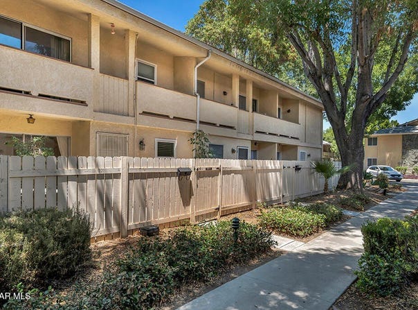 8021 Canby Avenue, Reseda, CA 91335