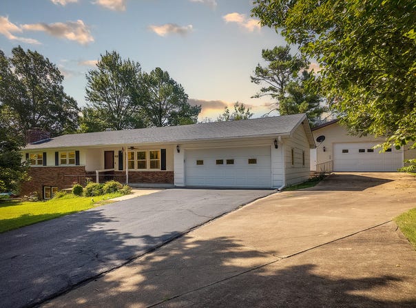 2010 Catalina Drive, West Plains, MO 65775