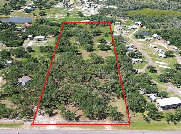 1413 W Corpus Christi St., ROCKPORT, TX 78382