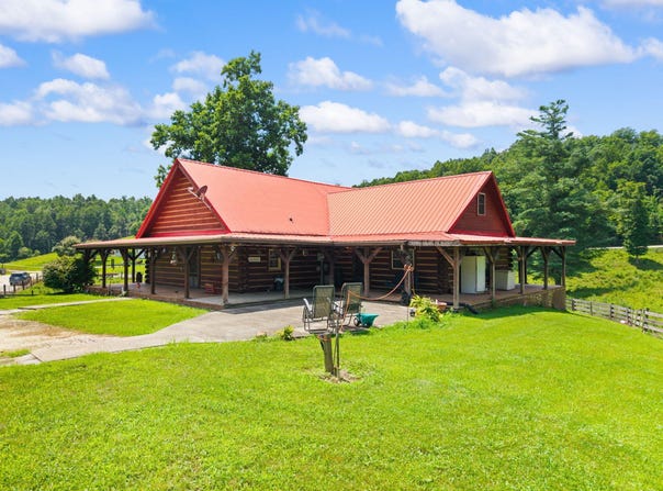 3192 KY-15, Campton, KY 41301