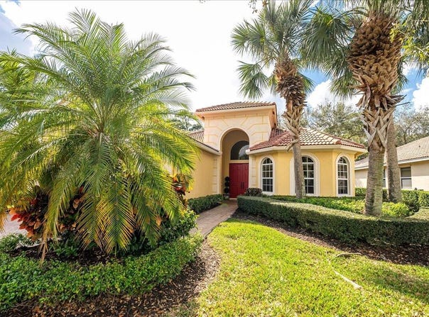 8821 Champions Way, Port Saint Lucie, FL 34986