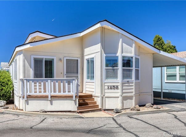 1215 El Camino Real, Atascadero, CA 93422