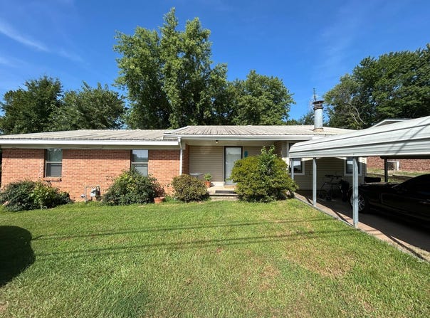 1201 18th Street, Ozark, AR 72949