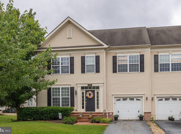 209 DARDEN COURT W, MARTINSBURG, WV 25403