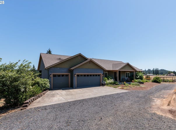 33306 FREDS ROW LN, St. Helens, OR 97051