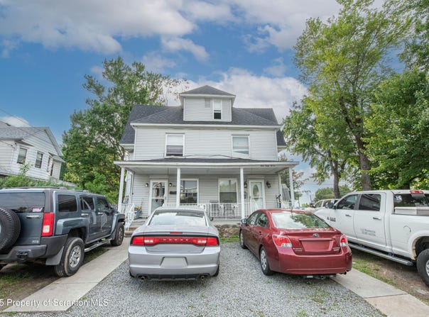 945 947 William Street, Avoca, PA 18641