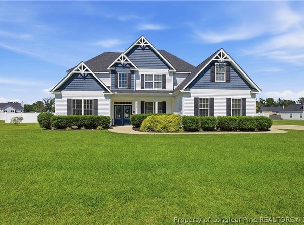 6129 Shannon Woods Way, Hope Mills, NC 28348
