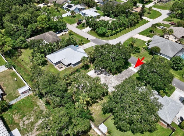 594 Bayharbor Terrace, Sebastian, FL 32958