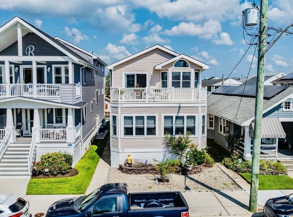 234 Asbury Ave, Ocean City, NJ 08226