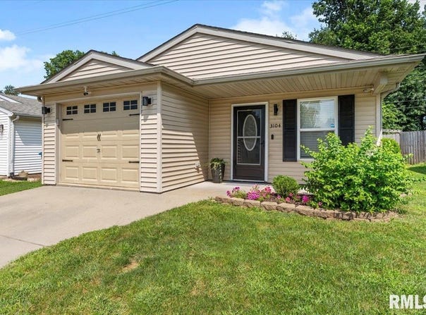 3104 Lakeshire Drive, Springfield, IL 62707