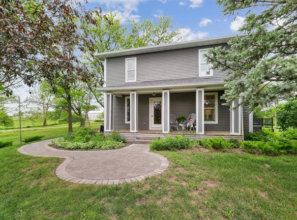1741 Pitzer Road, Earlham, IA 50072