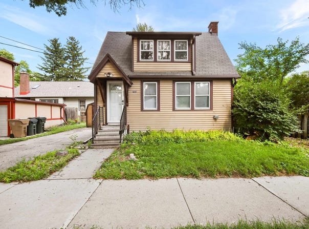 1009 Whittier Street, Madison, WI 53715