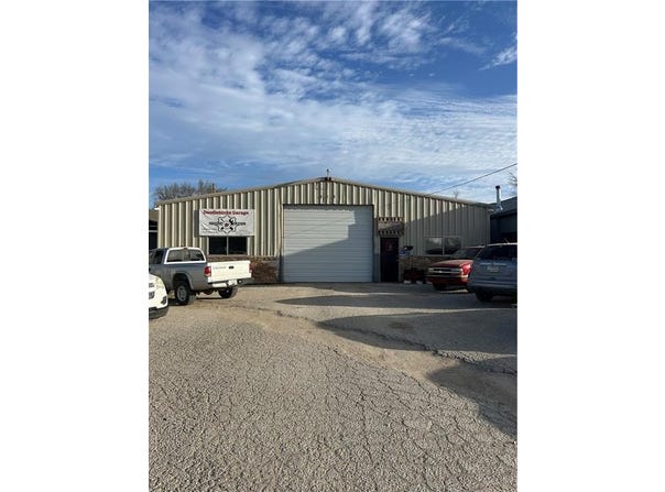 313 W Wilson Street, Ottawa, KS 66067