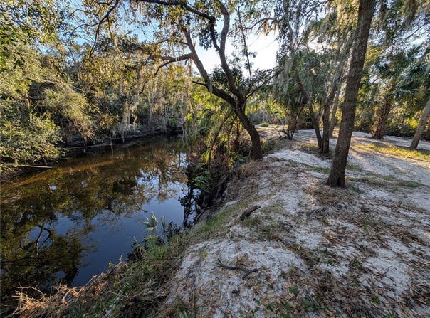 8839 RICHMOND Street, GIBSONTON, FL 33534